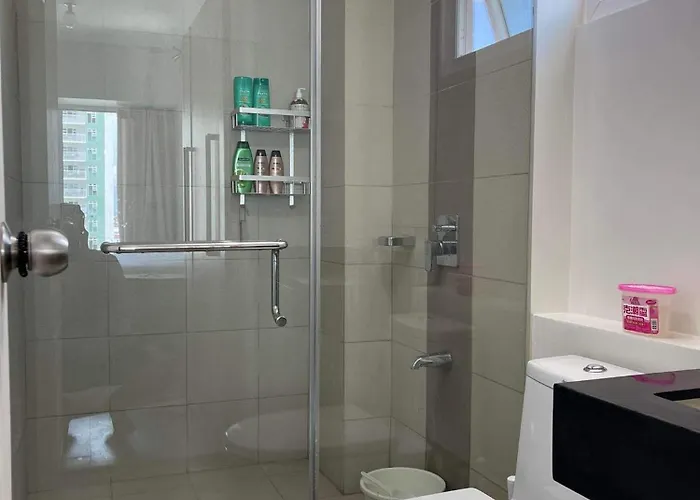 Spacious Stylish With Two Bedrooms, Near Mall * Cebu