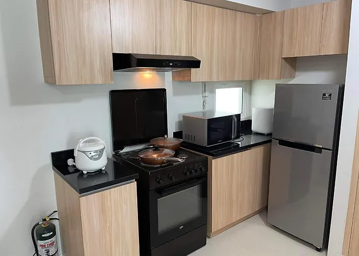 Lägenhet Spacious Stylish With Two Bedrooms, Near Mall *