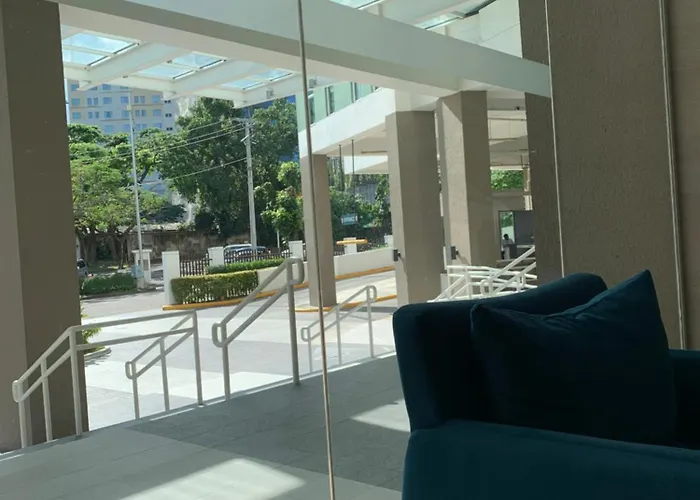Spacious Stylish With Two Bedrooms, Near Mall *